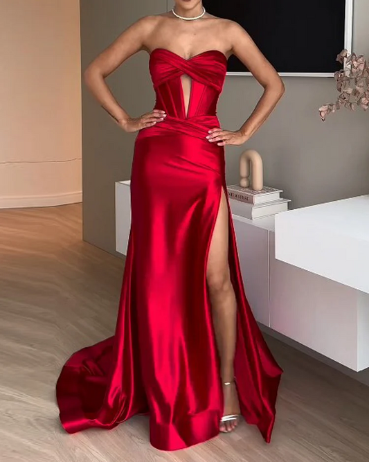 Lueur™ | Büyüleyici Kırmızı Saten Elbise