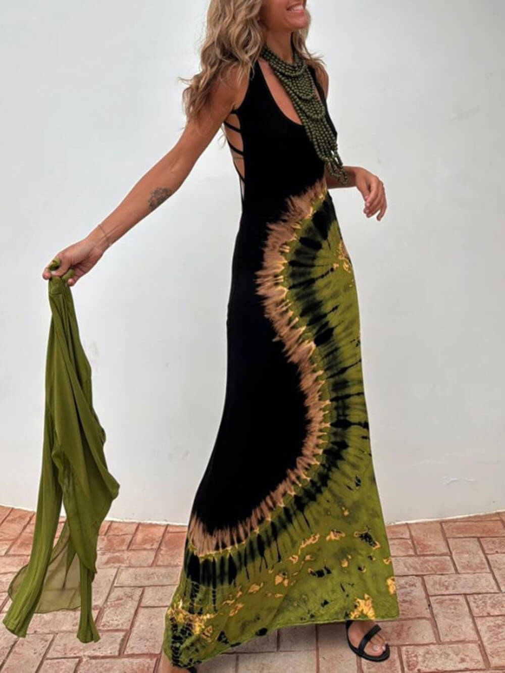 Lueur™ | Sırt Detaylı Bohem Batik Elbise